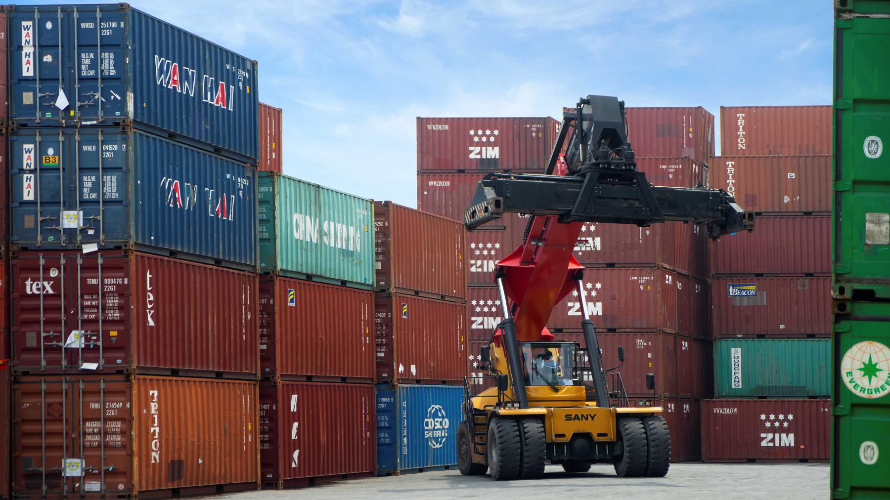 stock yard for shipping container