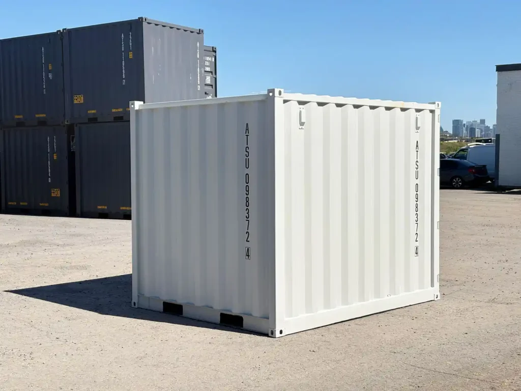 Vue arrière du conteneur bureau de 9 pi ATS en acier blanc